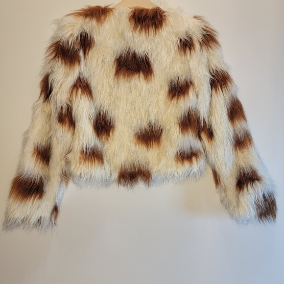 Yoki Patchwork Faux Fur Jacket, Fully Lined, Hook & Bar Closure, EUC, sz Medium - Picture 2 of 7